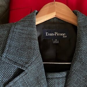Designer Women’s Suits